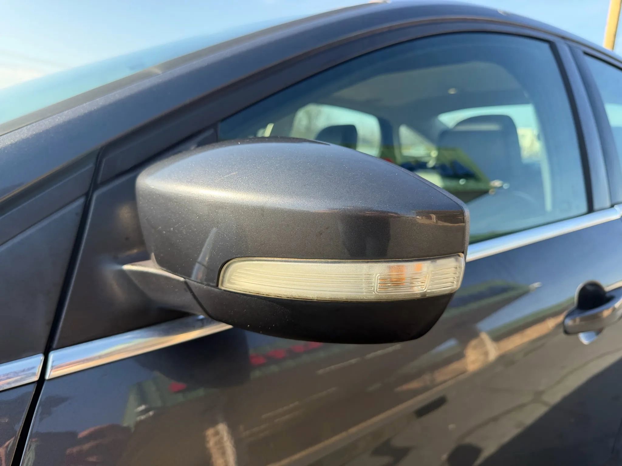 Used 2015 Ford Focus Titanium image 9