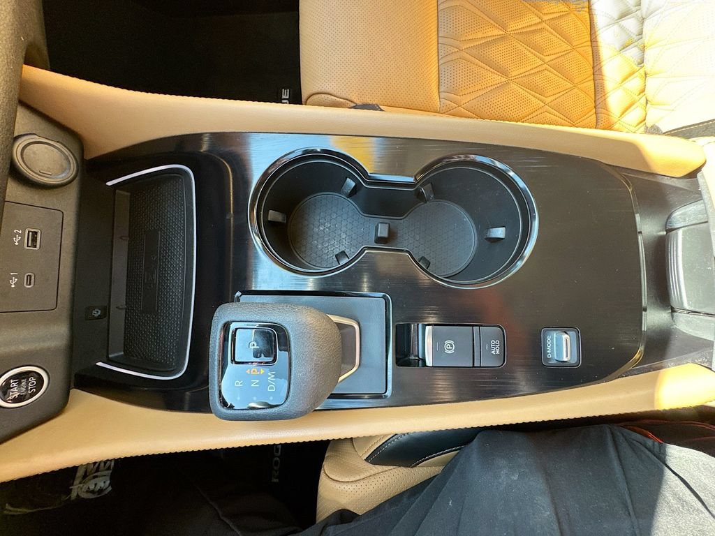 Certified 2022 Nissan Rogue Platinum w/ Head-Up Display Package FWD image 24