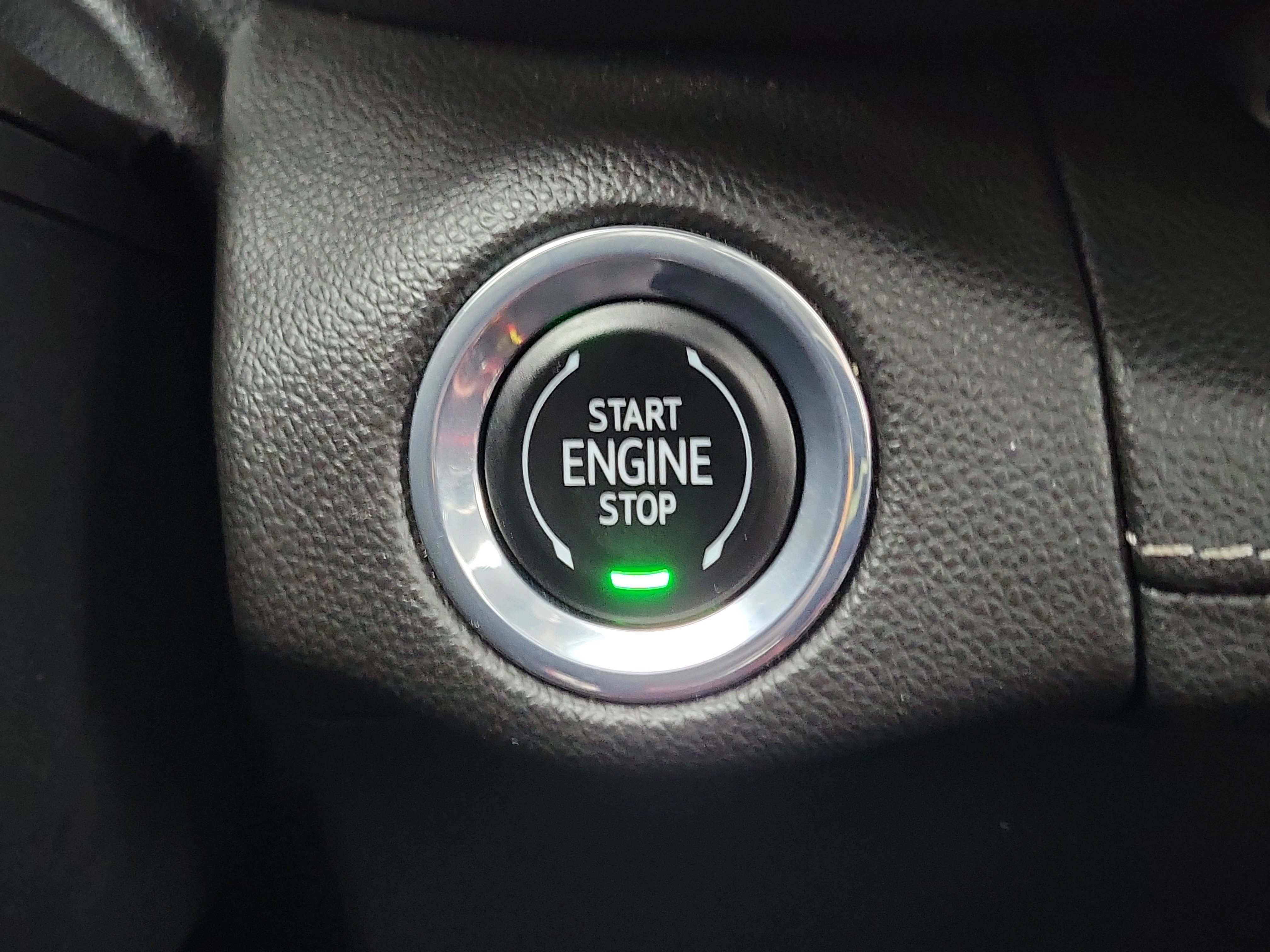 Used 2023 Buick Envision Essence w/ Sport Touring Package image 30