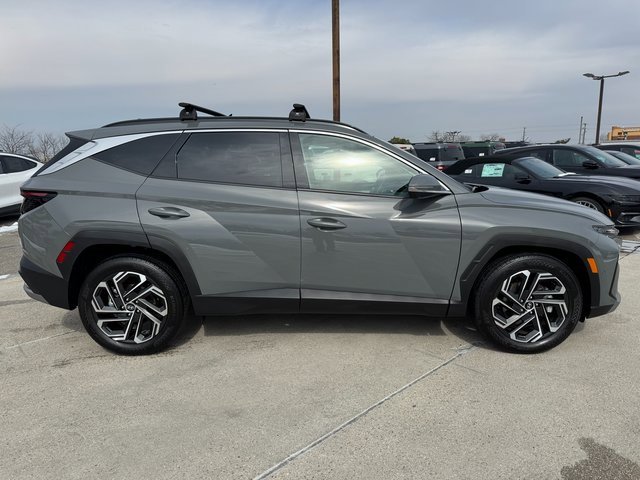 Used 2025 Hyundai Tucson Limited image 7