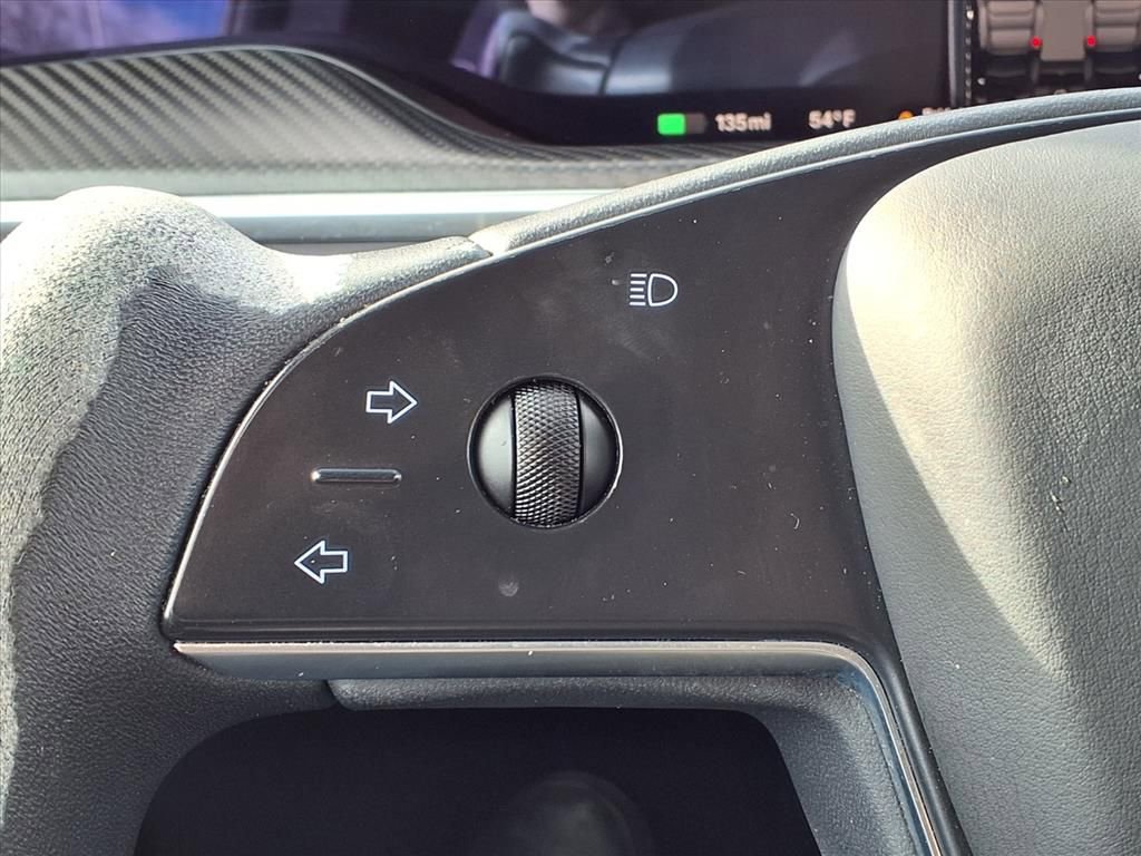 Used 2022 Tesla Model X Plaid image 27