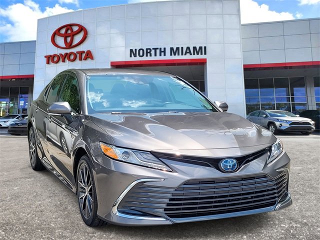 Used 2021 Toyota Camry XLE