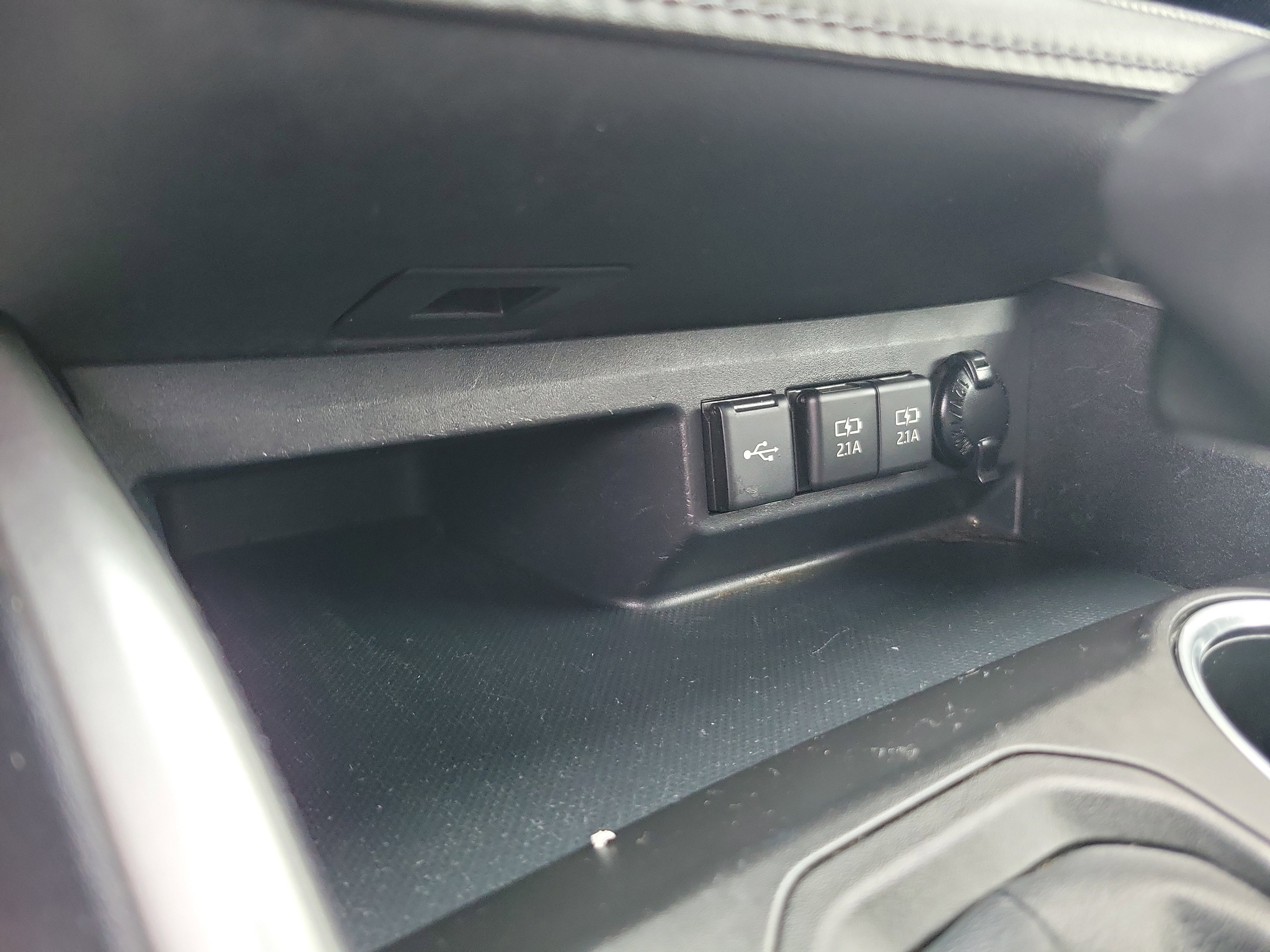 Certified 2020 Toyota Highlander LE image 16