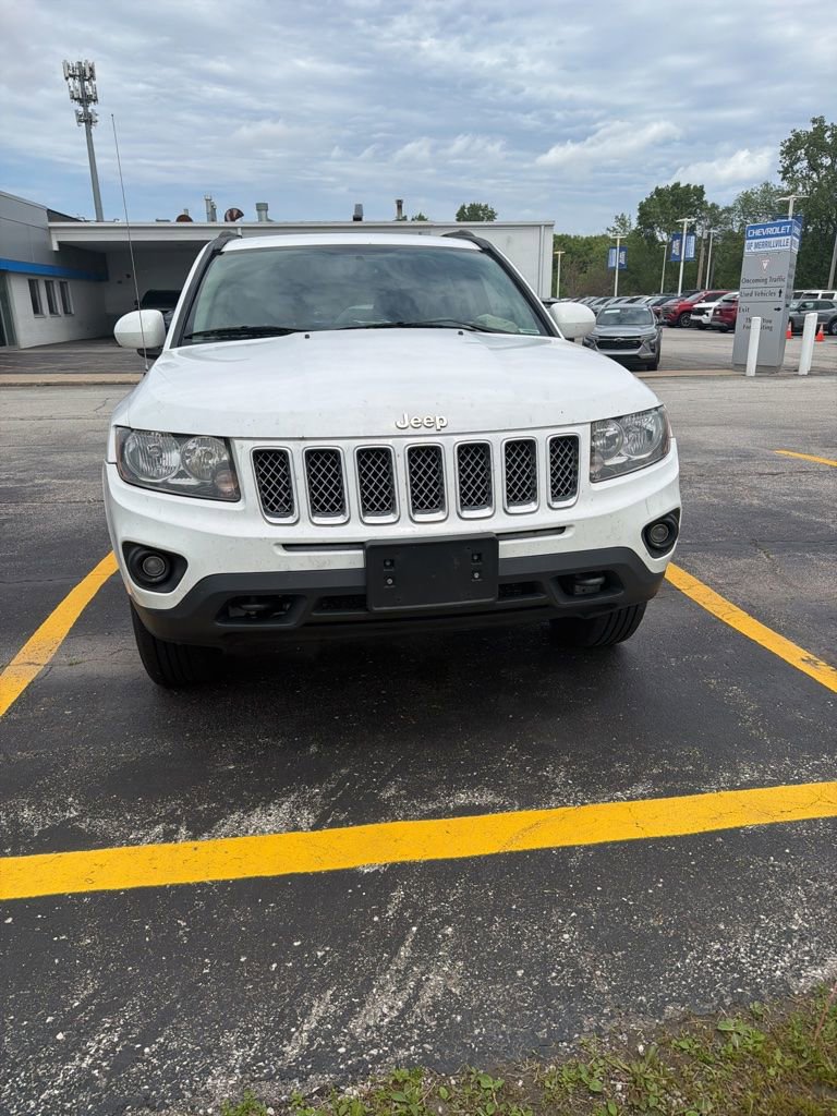 Used 2015 Jeep Compass Latitude w/ All Weather Capability Group AWD/4WD image 5