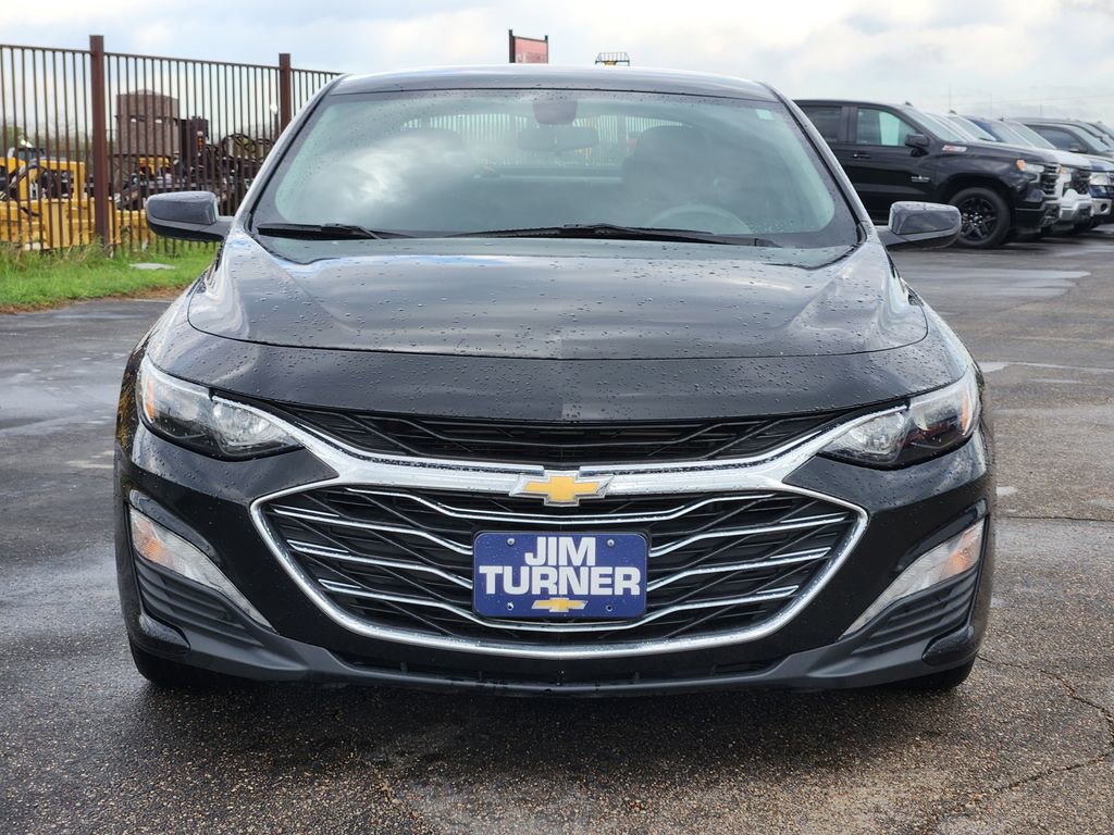 Used 2021 Chevrolet Malibu LT image 2