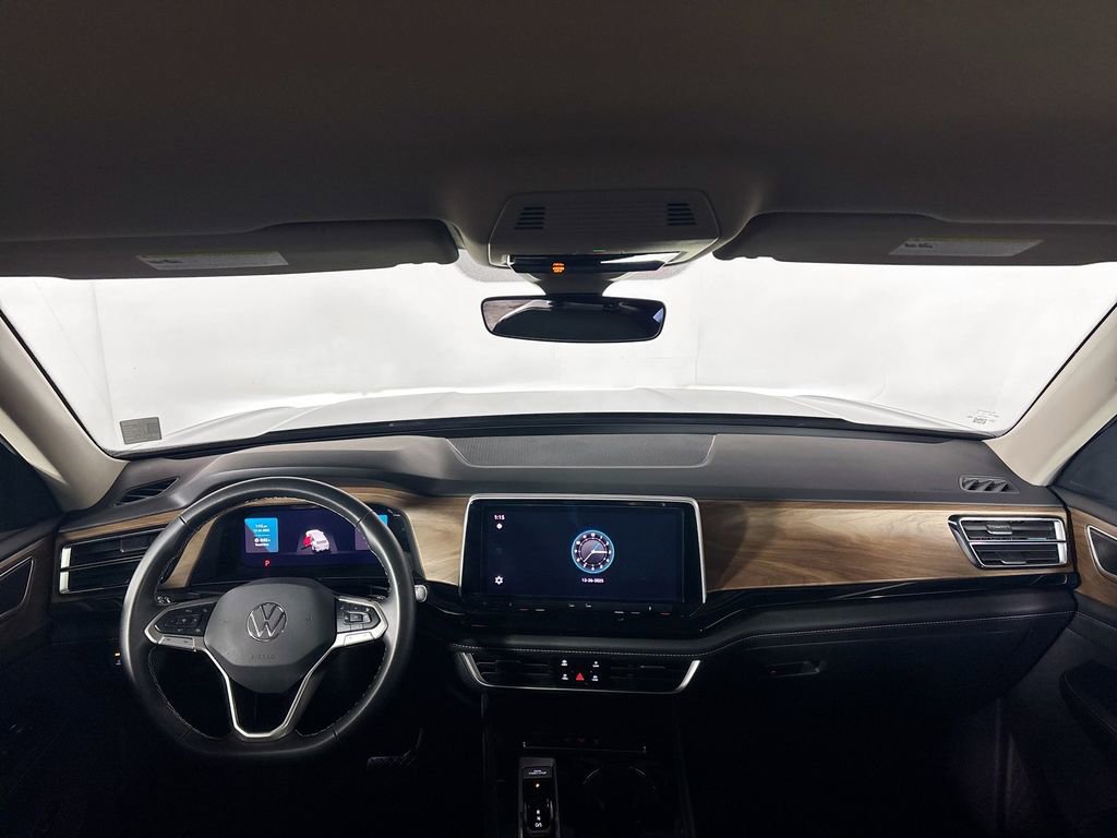 Certified 2024 Volkswagen Atlas SE image 12