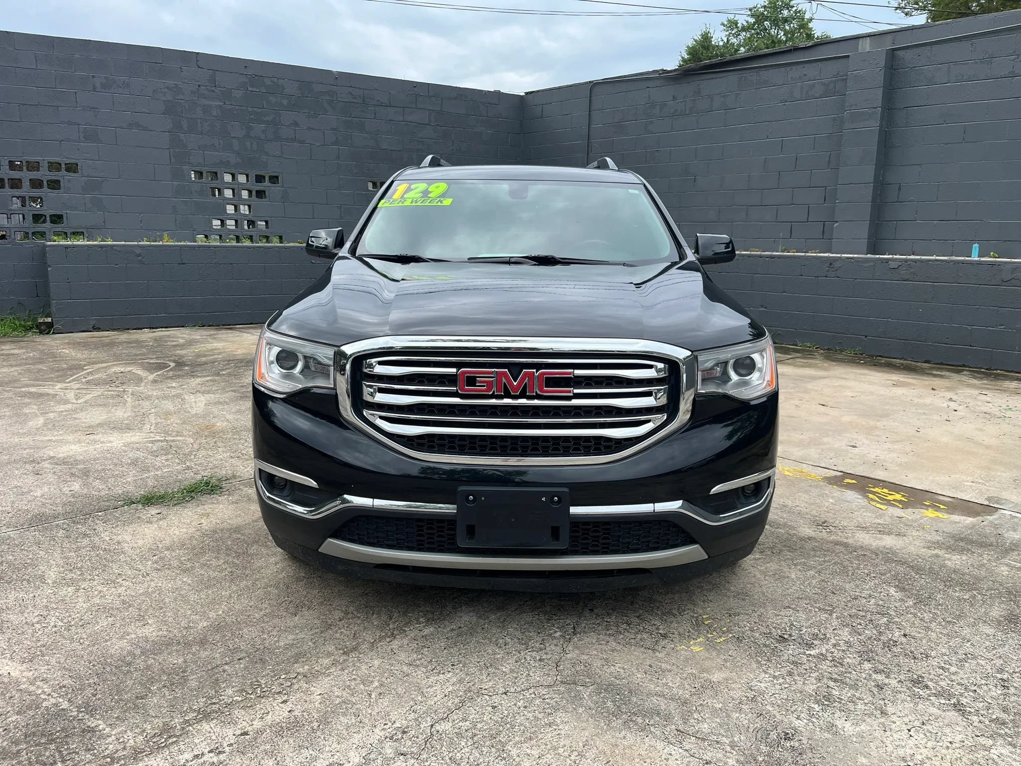 Used 2019 GMC Acadia SLT AWD/4WD image 3