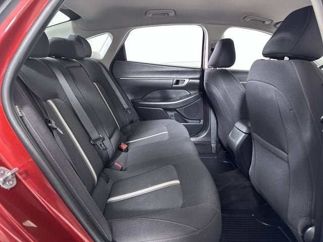 Used 2025 Hyundai Sonata SEL FWD image 28