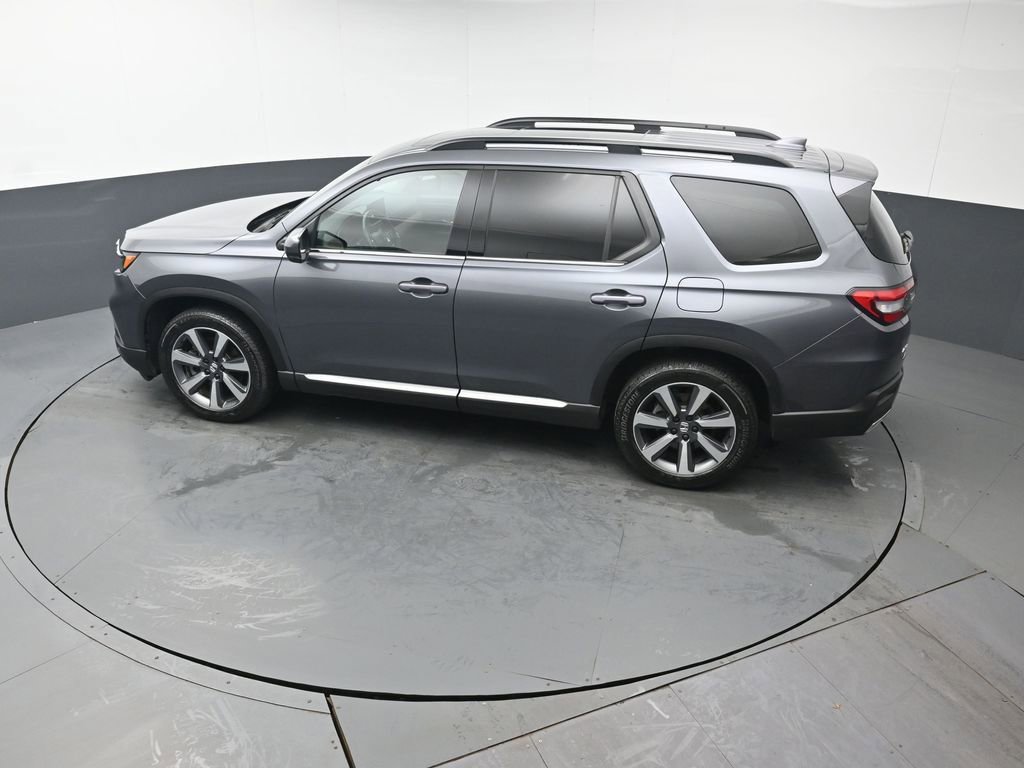 Used 2025 Honda Pilot Elite image 39