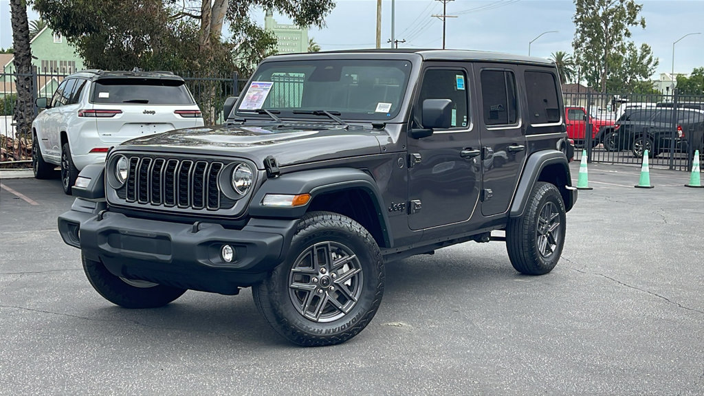 Used 2026 Jeep Wrangler Unlimited Sport AWD/4WD image 31