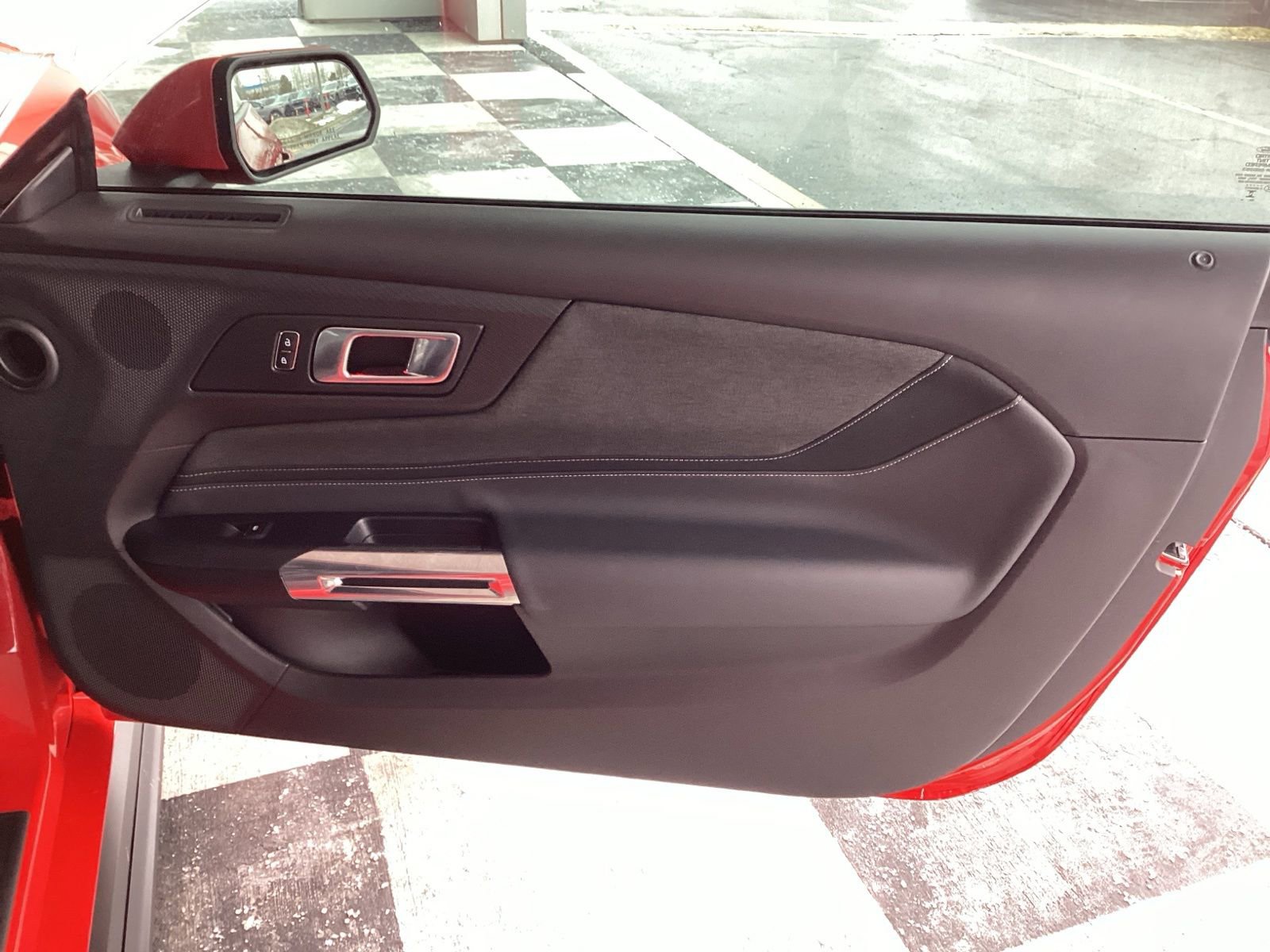 Used 2025 Ford Mustang GT image 27