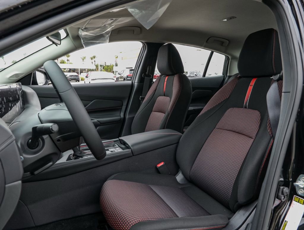 New 2026 Nissan Sentra SR w/ Floor Mat Package image 16