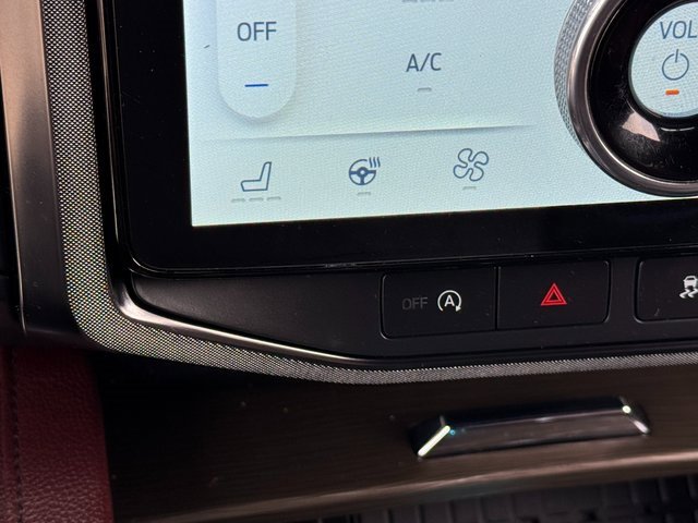 Used 2022 Ford Expedition Max Limited image 30