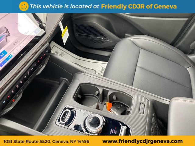 Used 2026 Jeep Cherokee Limited AWD/4WD image 18