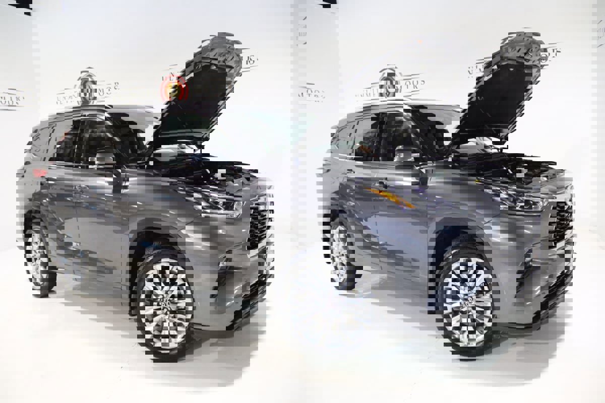 Used 2021 Toyota Highlander Limited image 31