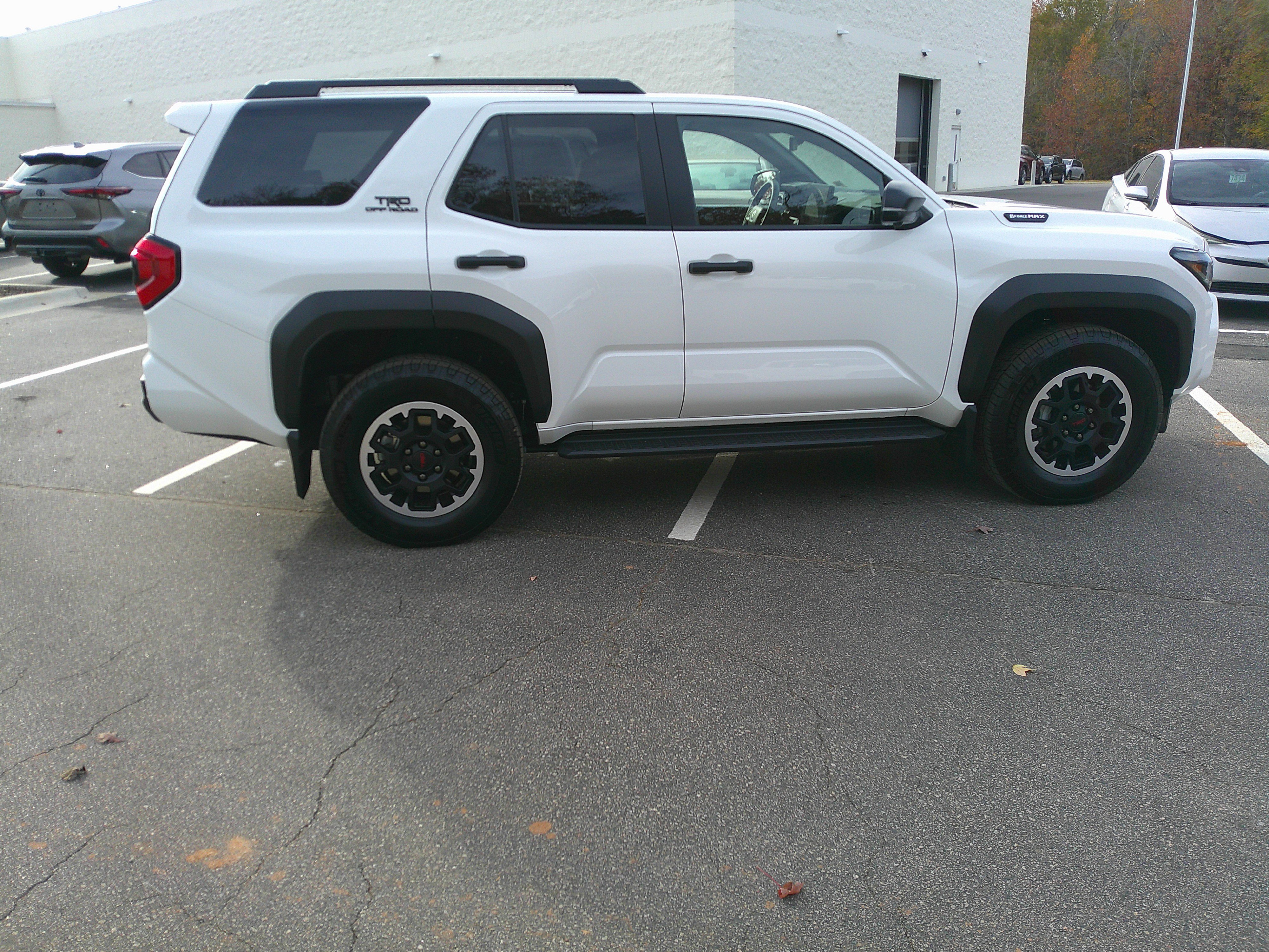 Used 2025 Toyota 4Runner TRD Off-Road Premium image 13