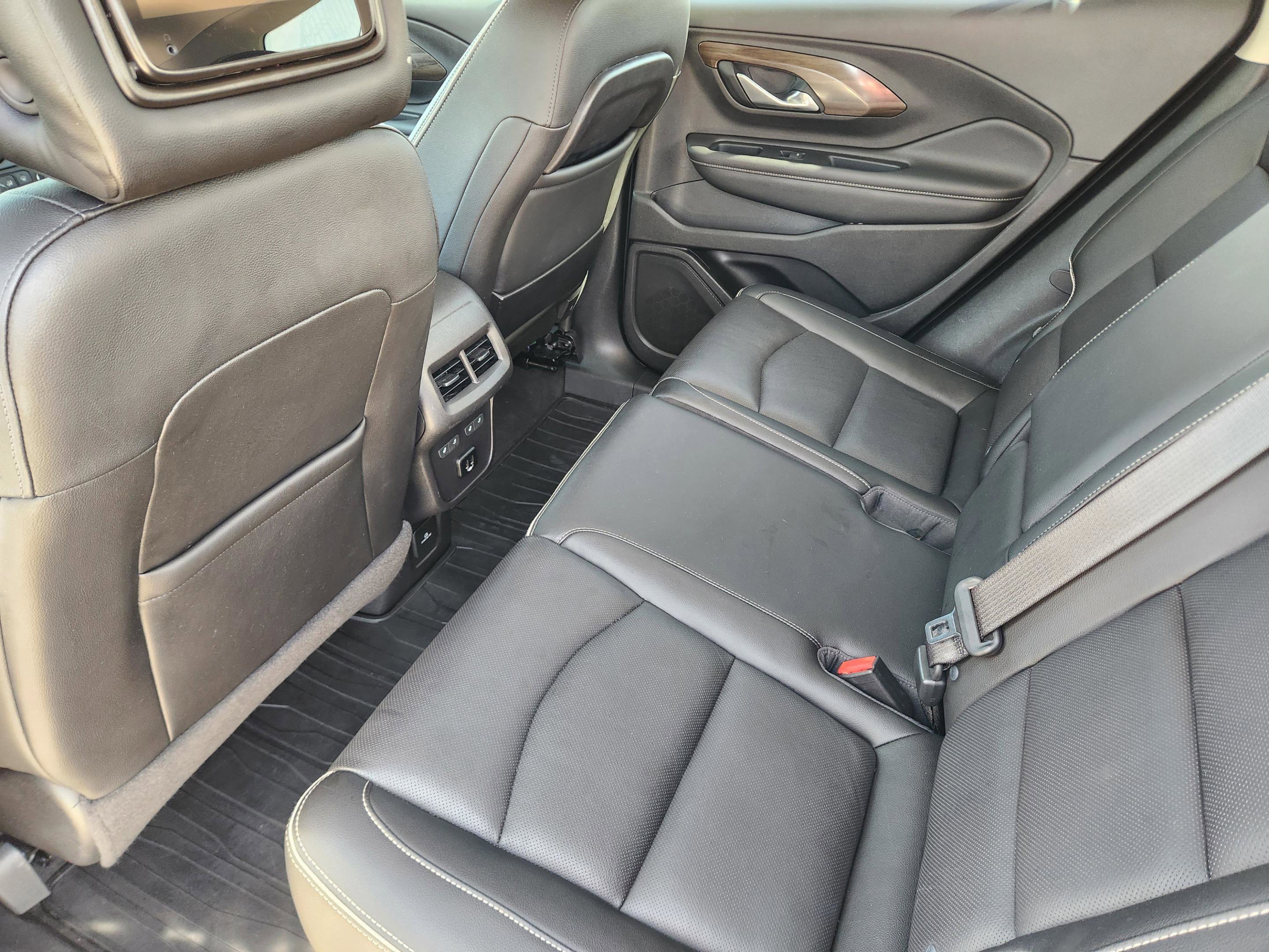 Used 2018 GMC Terrain Denali w/ Advanced Safety Package AWD/4WD image 38