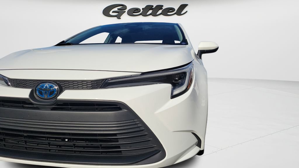 Certified 2023 Toyota Corolla LE FWD image 26
