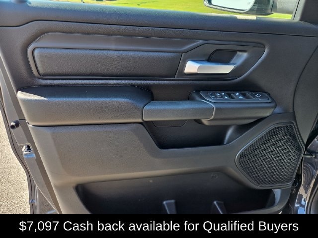 New 2026 RAM 1500 Express AWD/4WD image 10