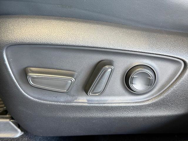 Certified 2022 Toyota RAV4 XLE Premium FWD image 21