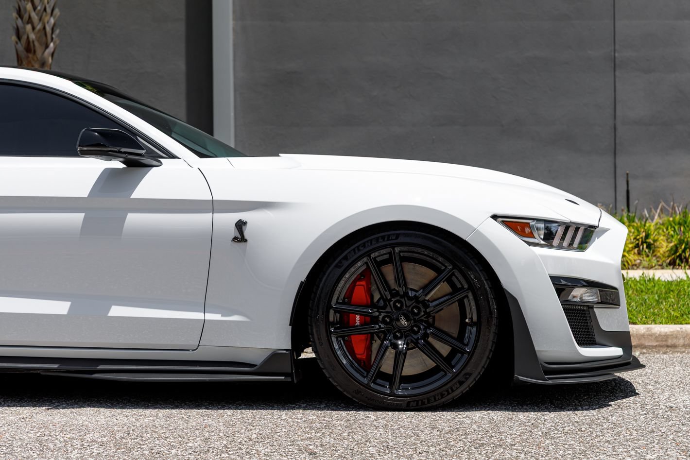 Used 2022 Ford Mustang Shelby GT500 w/ Technology Package RWD image 14