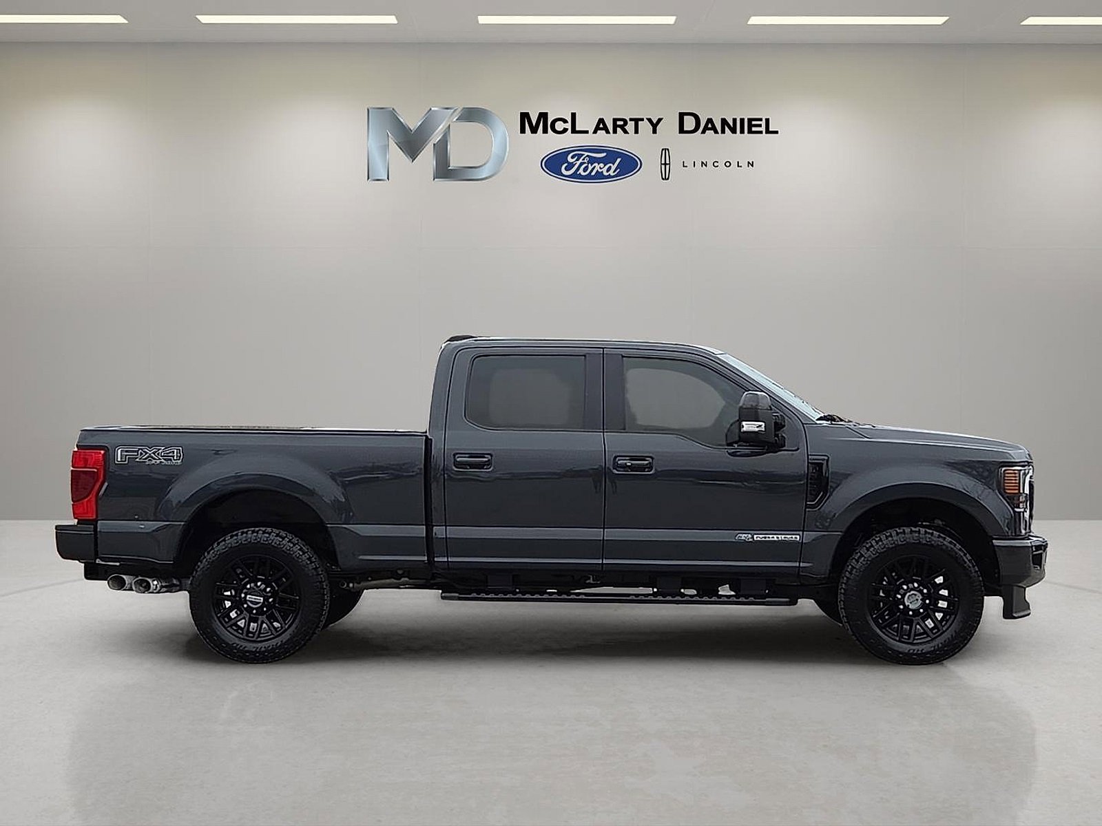 Used 2021 Ford F250 Lariat image 6