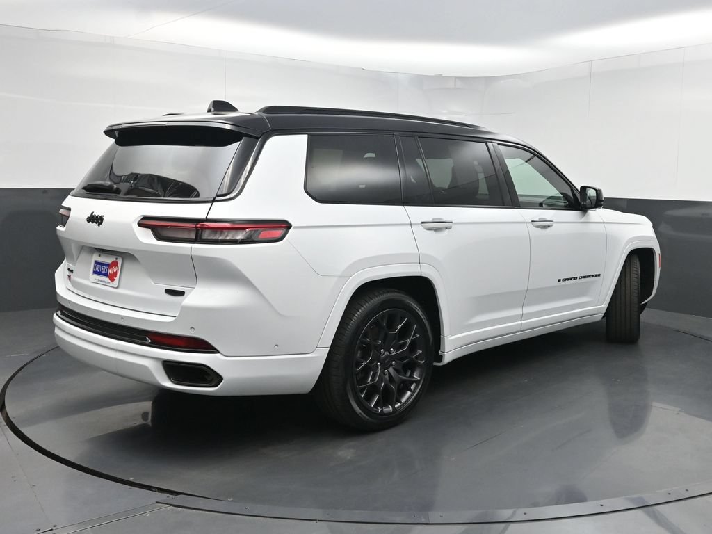 Used 2023 Jeep Grand Cherokee L Summit w/ High Altitude Package AWD/4WD image 33