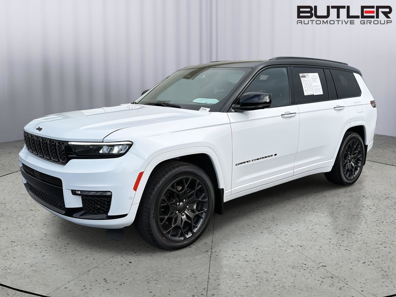 Used 2024 Jeep Grand Cherokee L Summit AWD/4WD image 1