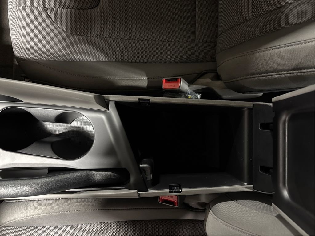 Certified 2025 Hyundai Elantra SE image 20