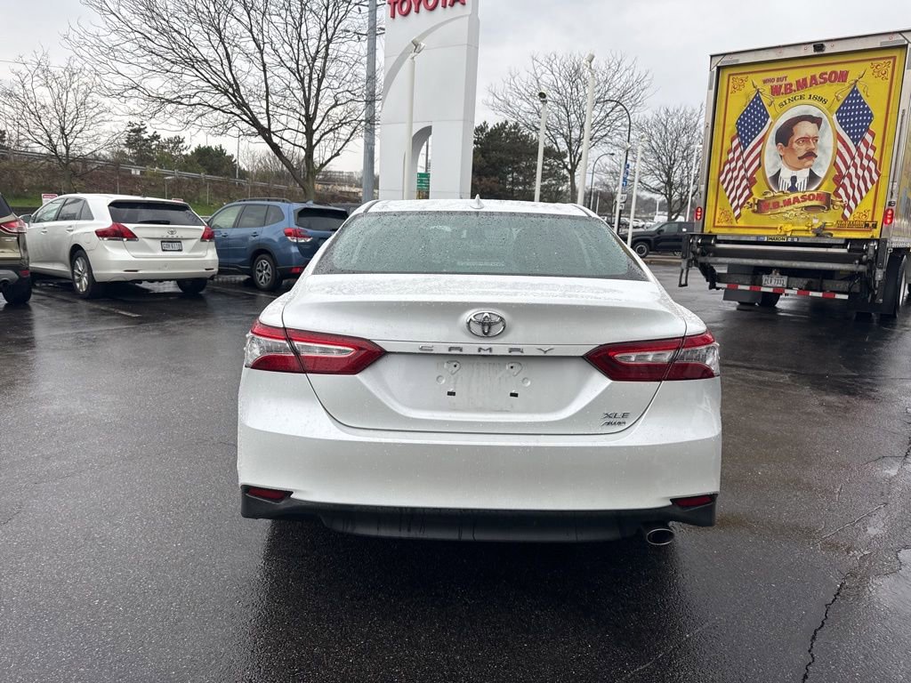 Used 2020 Toyota Camry XLE image 4