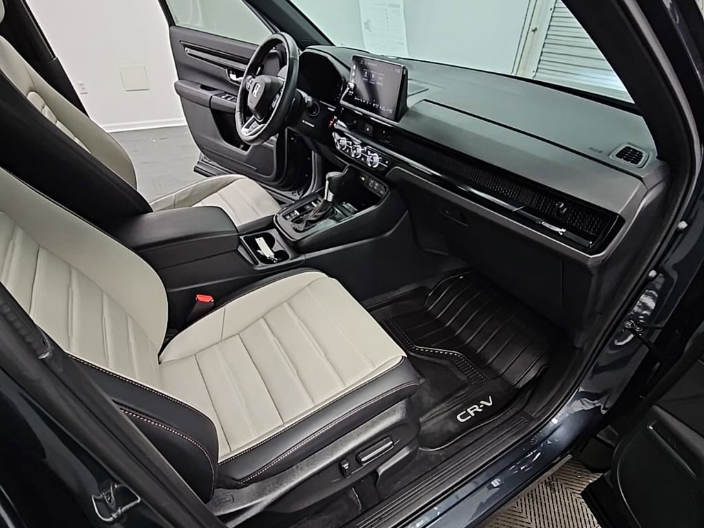 Used 2024 Honda CR-V Sport Touring image 43