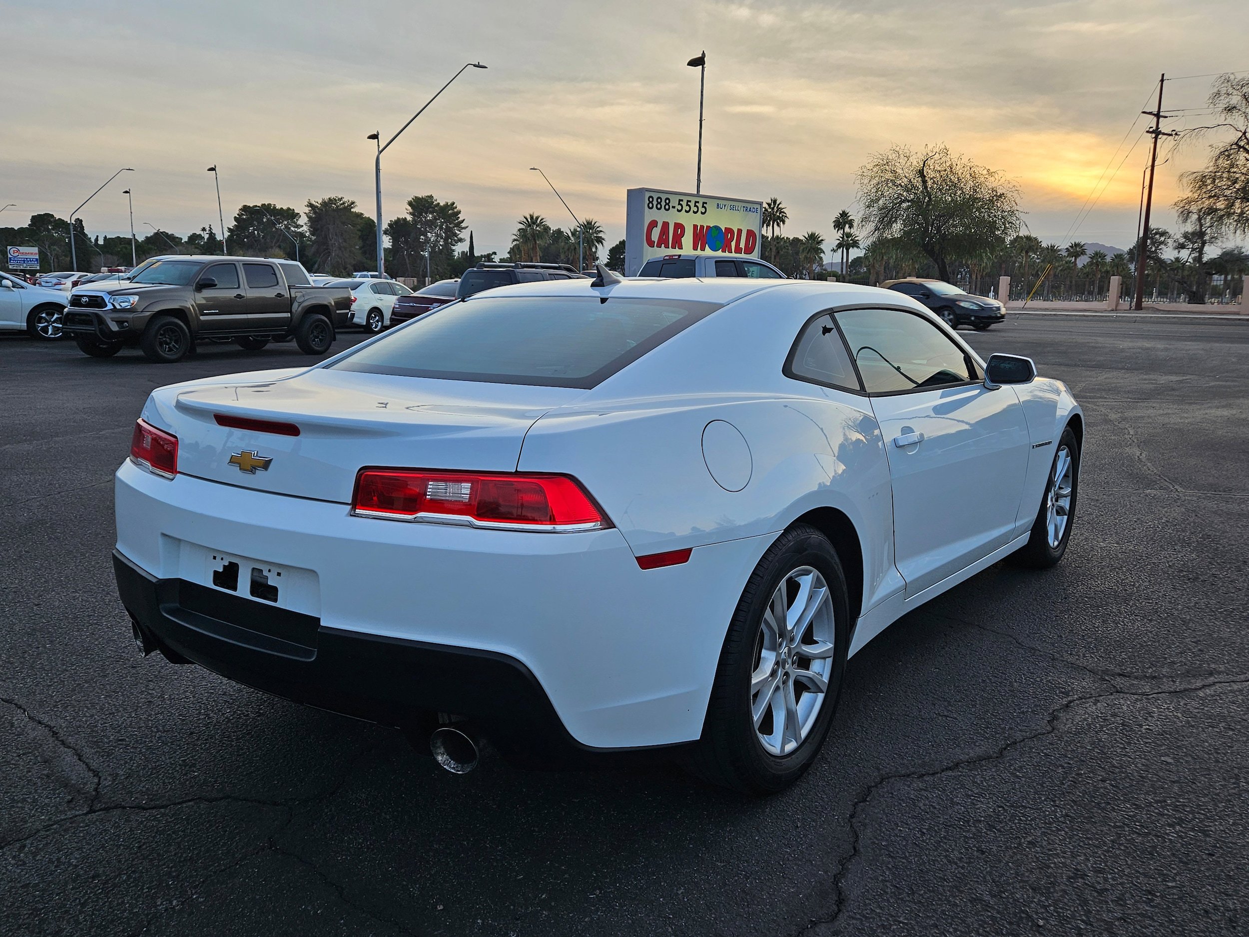 Used 2015 Chevrolet Camaro LS RWD image 5