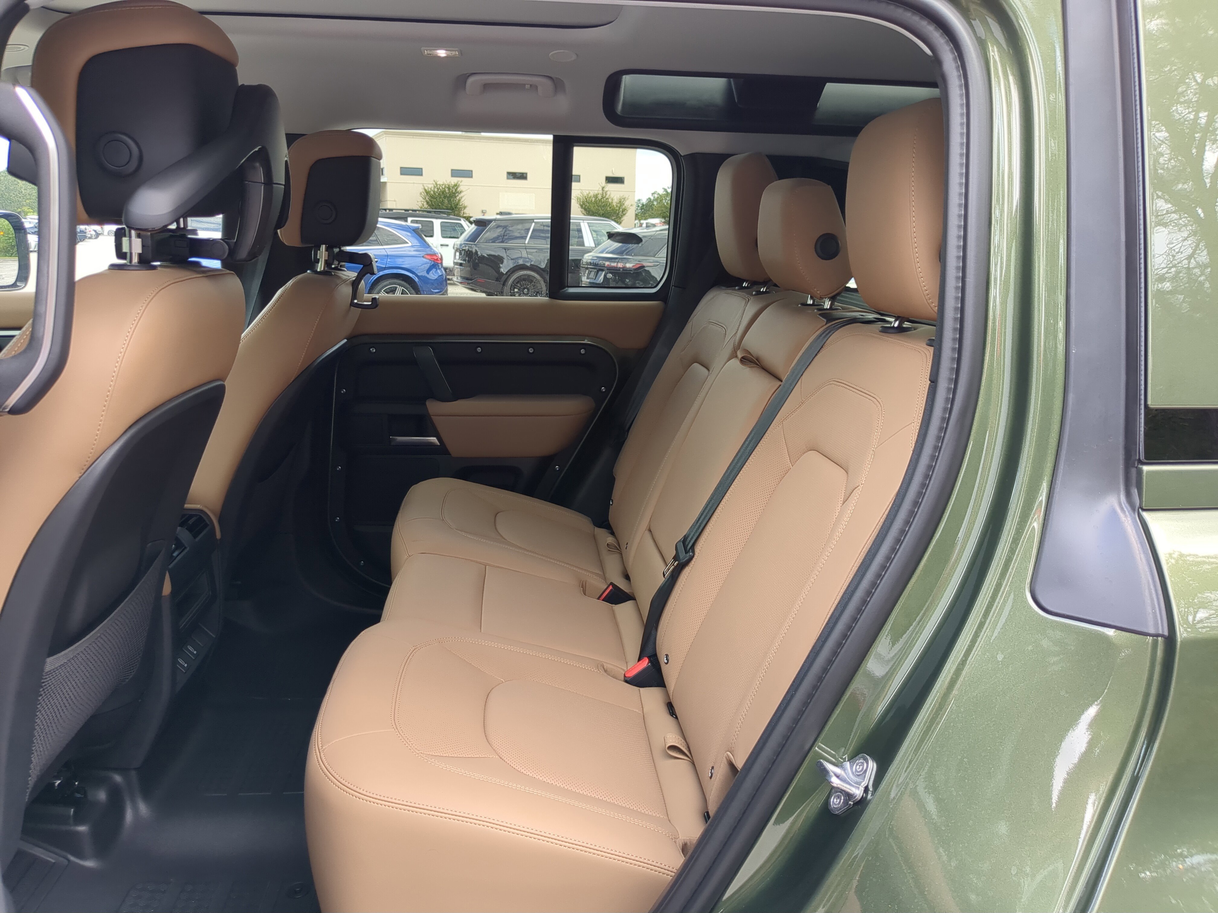 New 2026 Land Rover Defender 110 S image 15