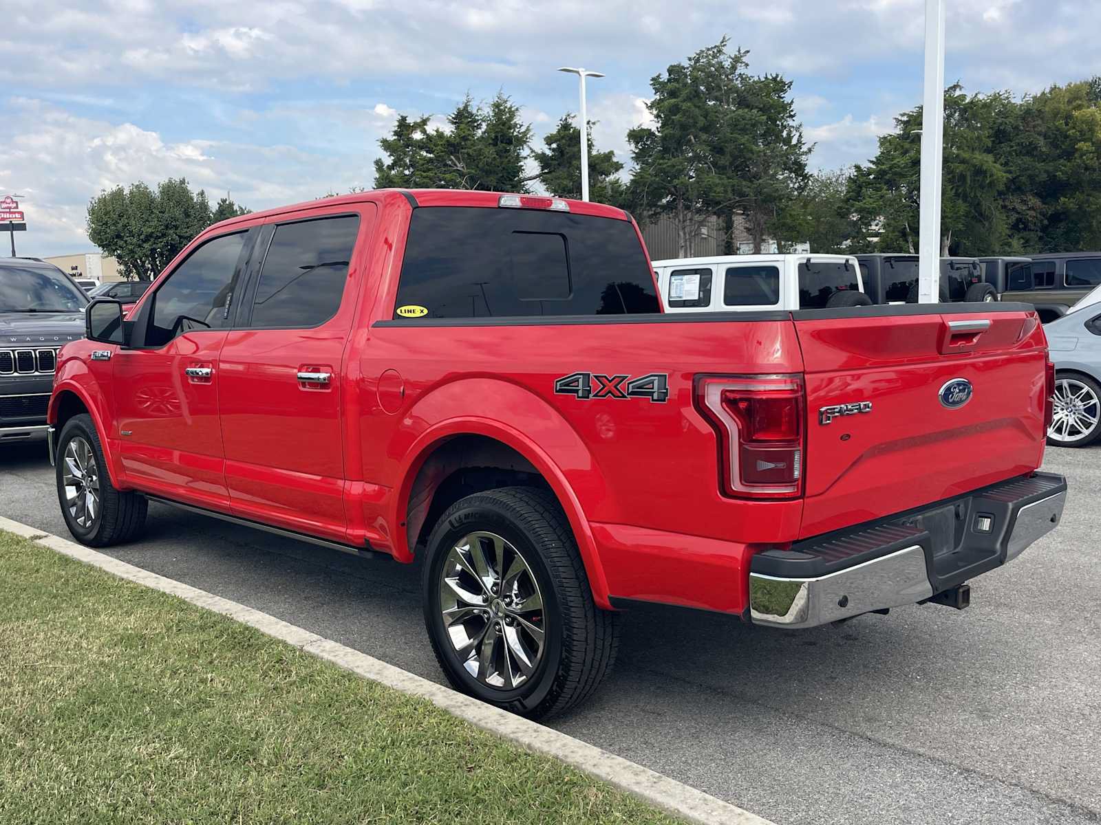 Used 2016 Ford F150 Lariat w/ Equipment Group 502A Luxury AWD/4WD image 5
