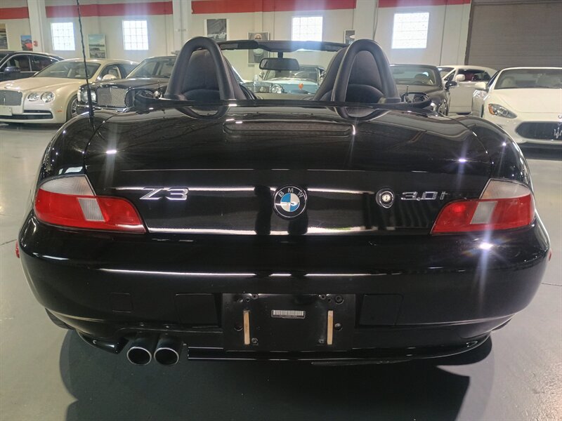 Used 2001 BMW Z3 3.0i RWD image 4