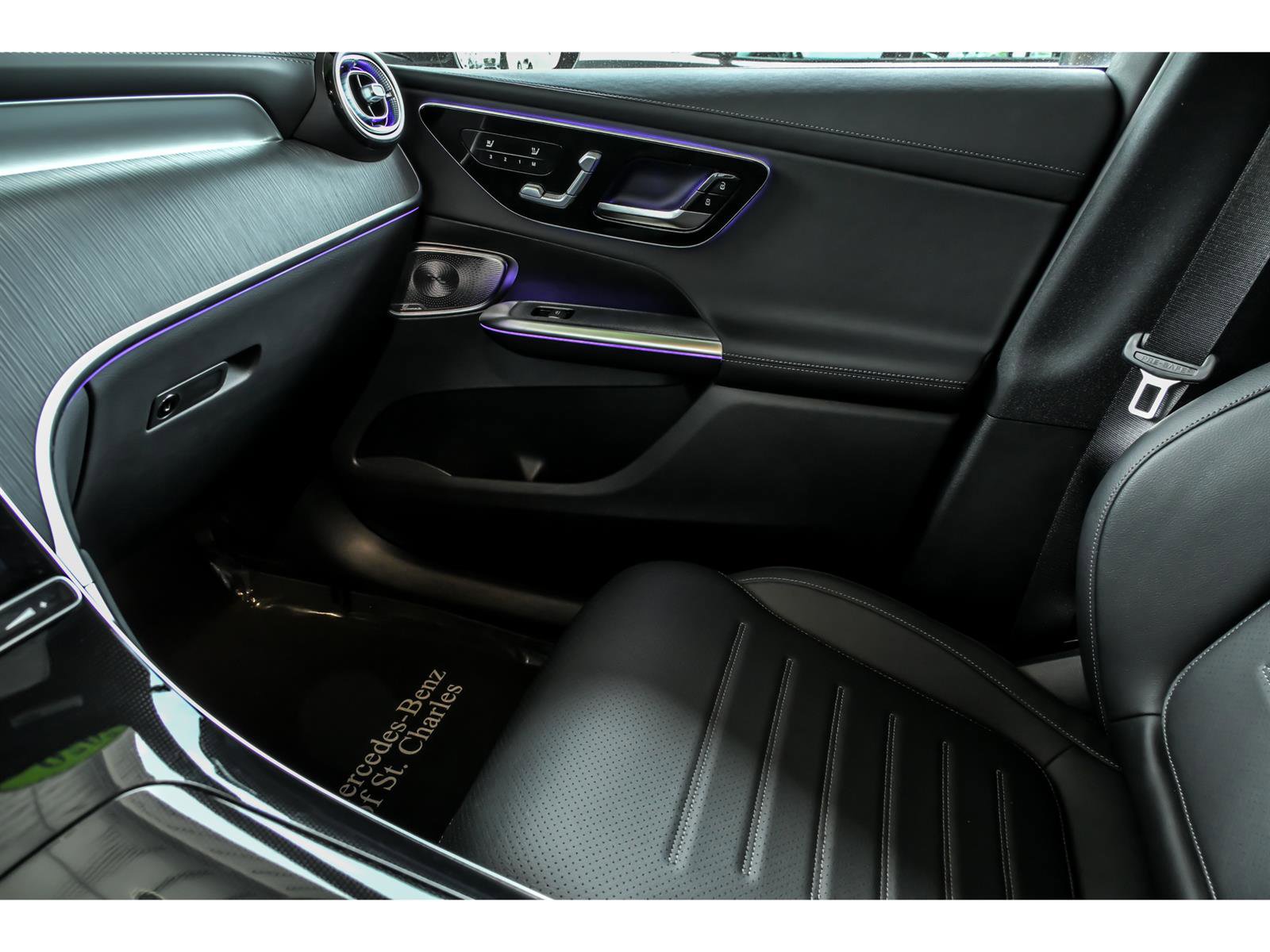 Certified 2026 Mercedes-Benz GLC 300 4MATIC image 23