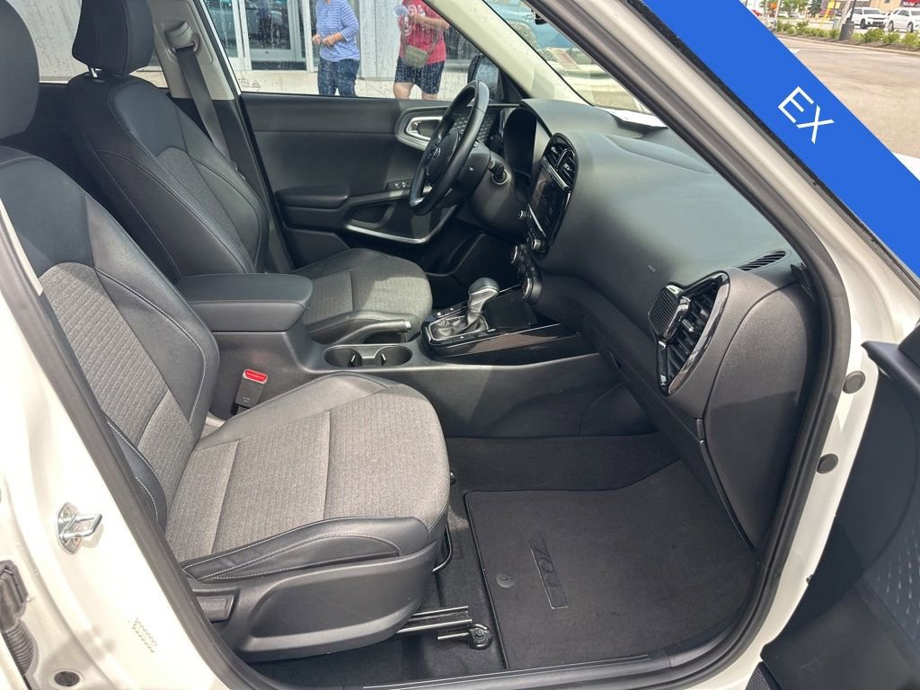 Used 2020 Kia Soul EX w/ Option Group 015 FWD image 7