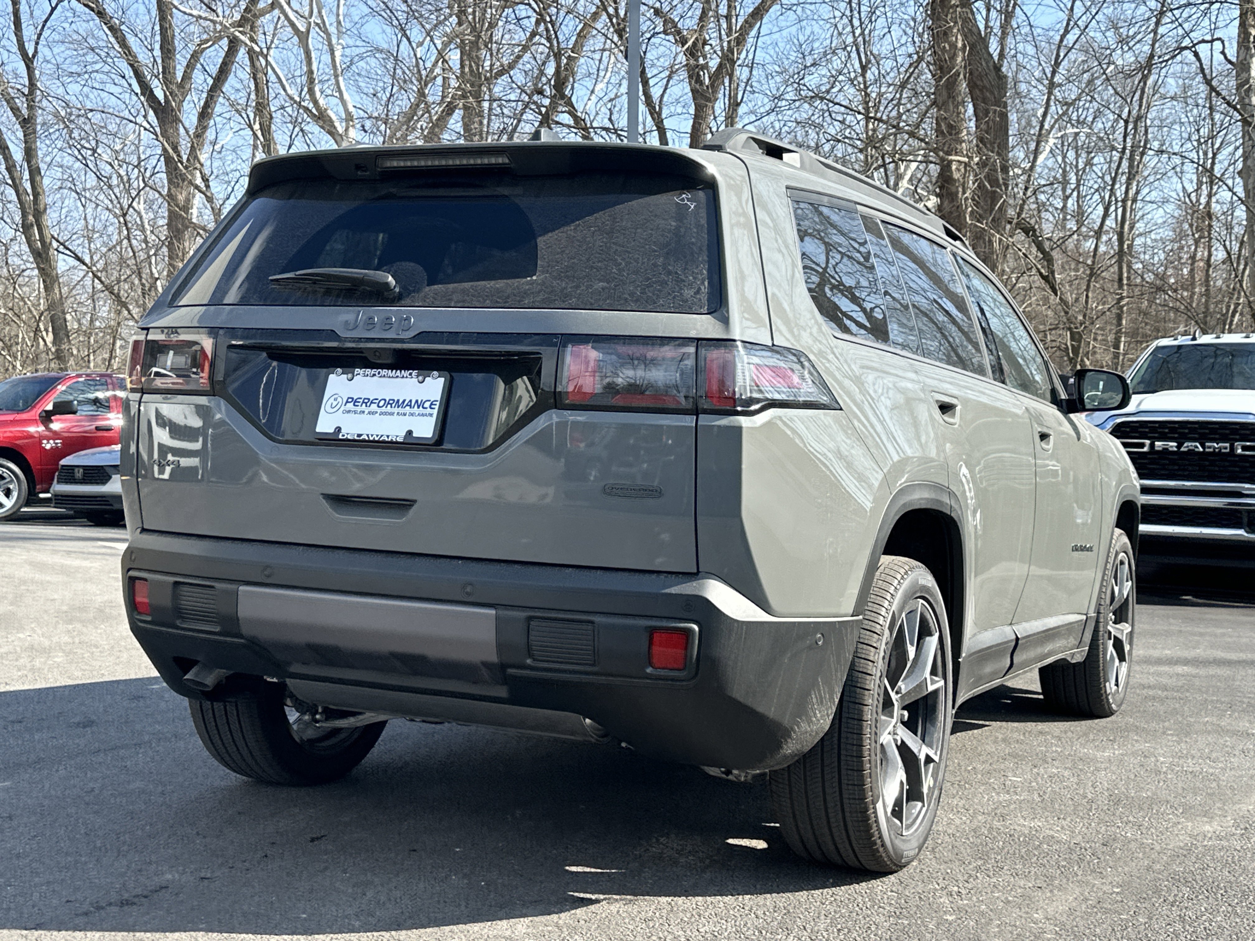 New 2026 Jeep Cherokee Overland image 12