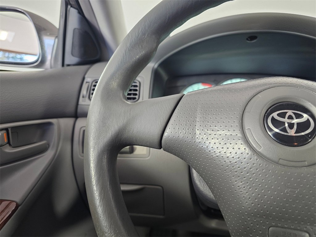 Used 2004 Toyota Corolla LE image 34