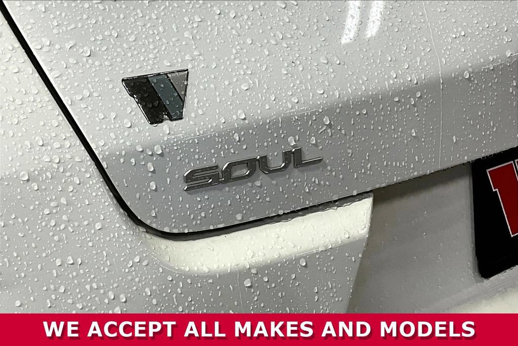 Used 2024 Kia Soul GT-Line FWD image 22