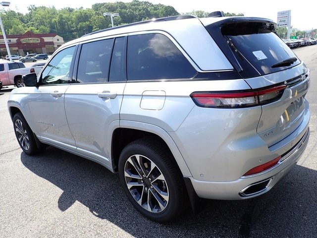 New 2025 Jeep Grand Cherokee Overland w/ Adv Protech Group III image 3