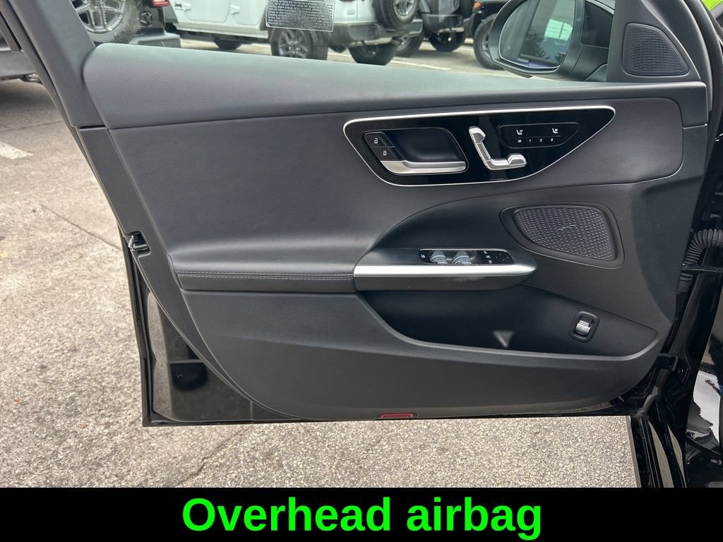 Used 2025 Mercedes-Benz C 300 Sedan image 32