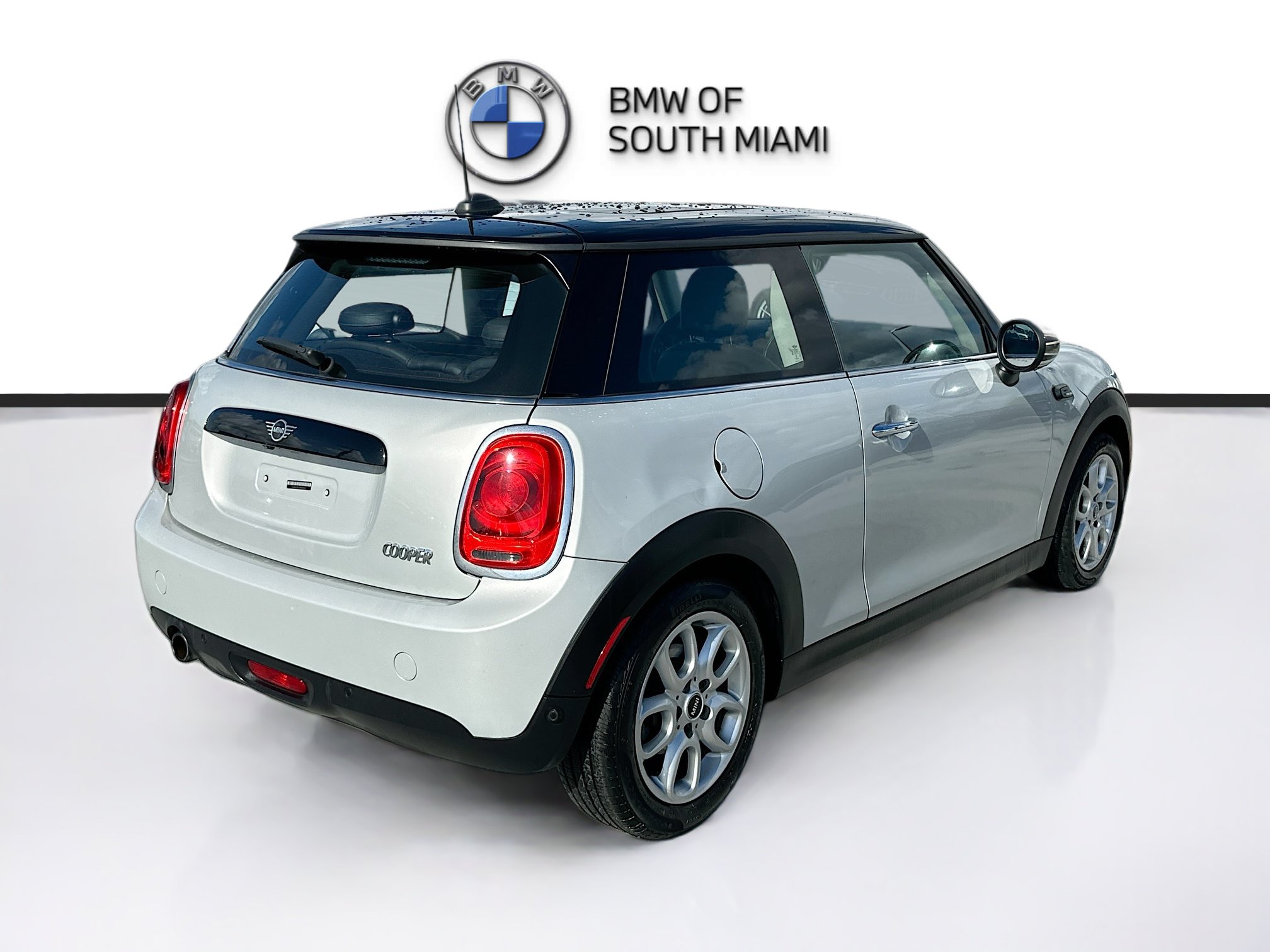 Used 2019 MINI Cooper 2-Door Hardtop FWD image 7