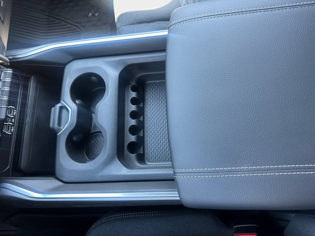 New 2026 RAM 3500 Big Horn AWD/4WD image 11