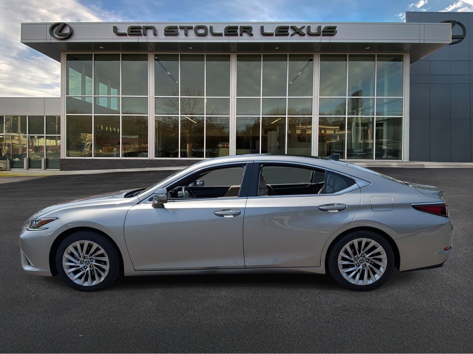 Used 2019 Lexus ES 350 w/ Accessory Package FWD image 6
