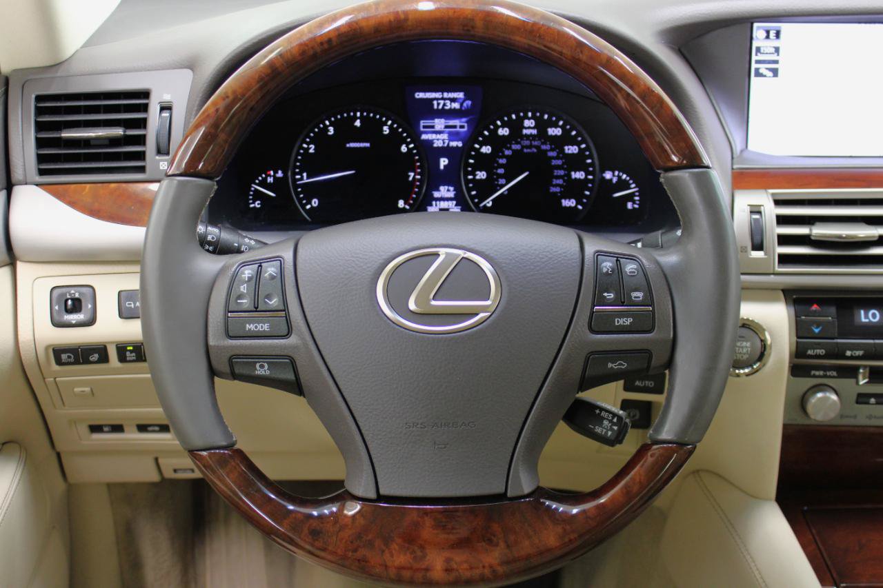 Used 2017 Lexus LS 460 w/ Comfort Package RWD image 56