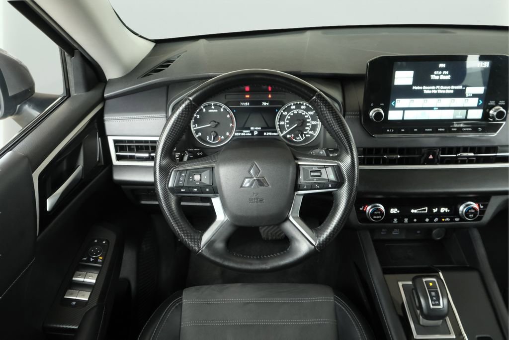 Used 2024 Mitsubishi Outlander SE AWD/4WD image 22