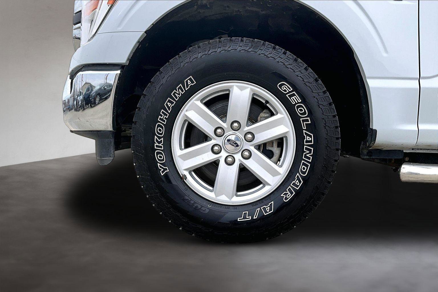 Used 2022 Ford F150 XLT w/ Trailer Tow Package image 10