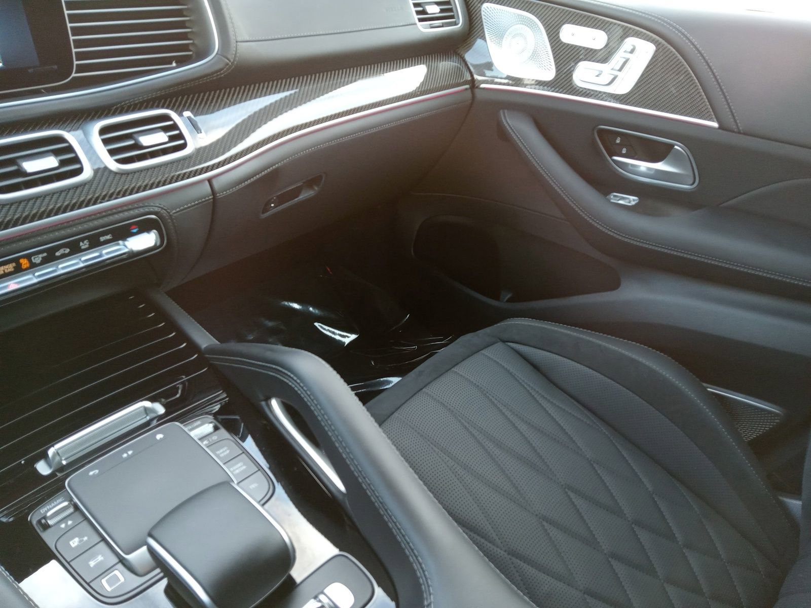 Used 2025 Mercedes-Benz GLS 63 AMG 4MATIC image 19