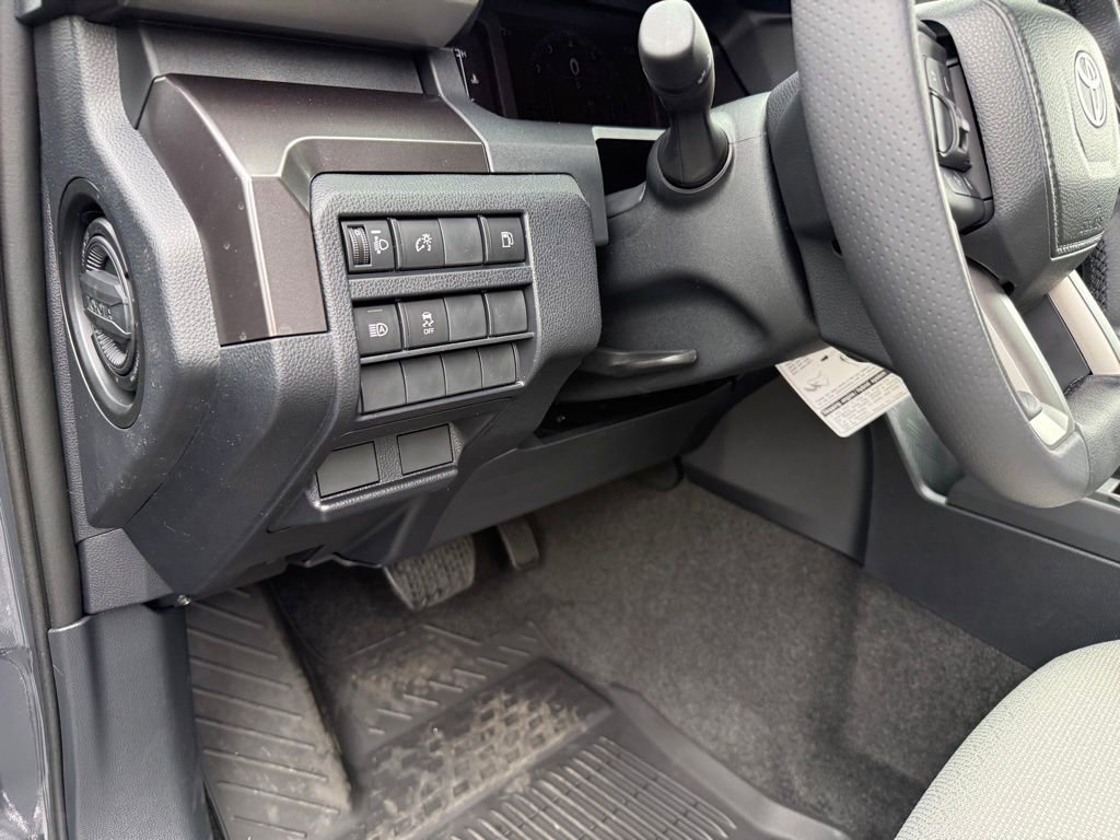 New 2026 Toyota 4Runner SR5 image 15